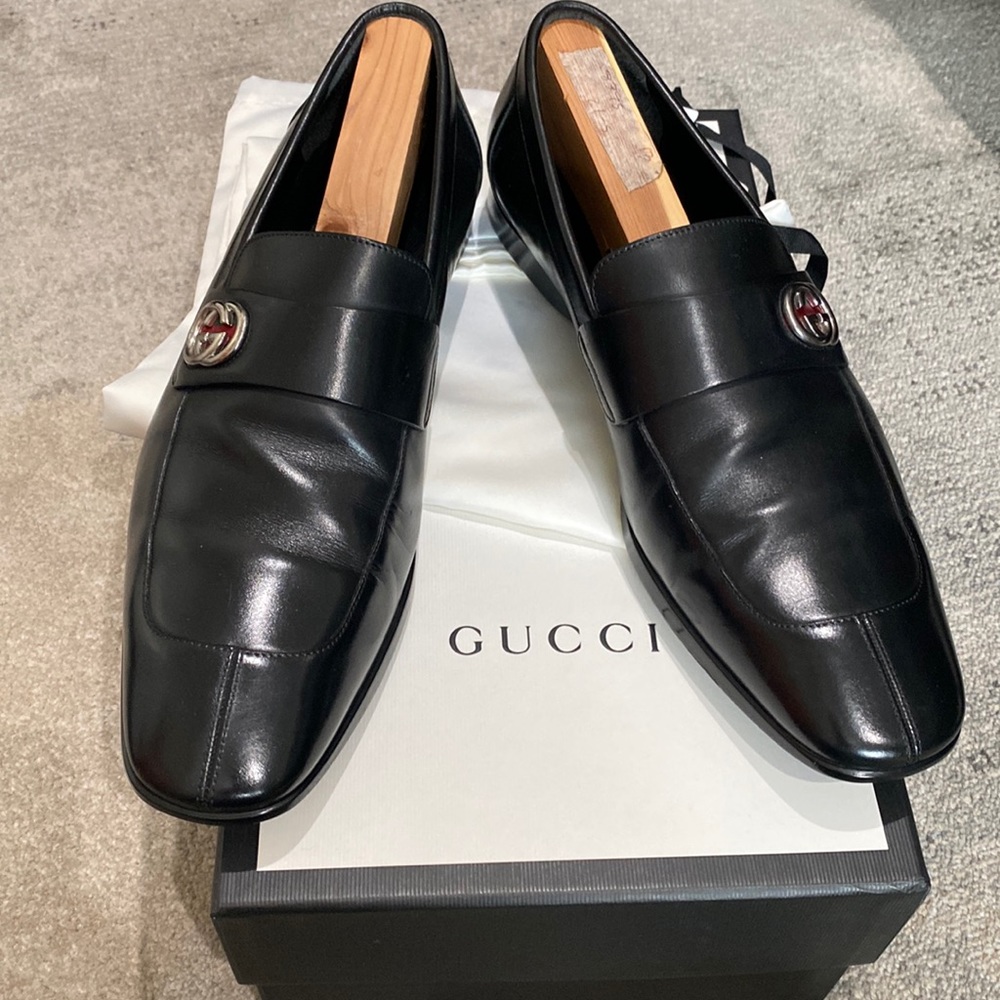 100% authentic Gucci slip on‘s brand-new never worn